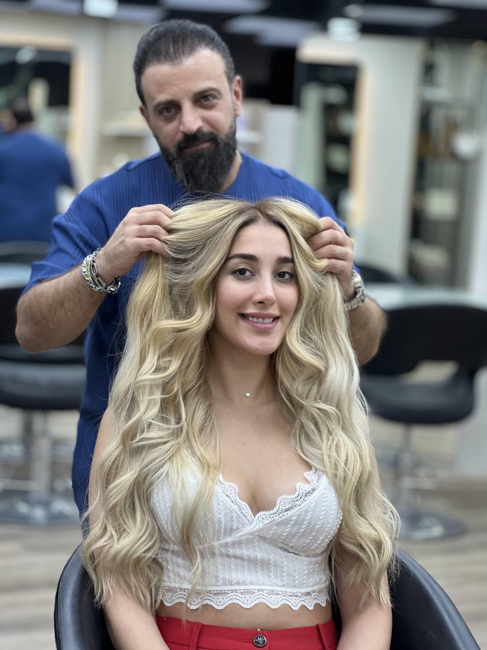Blonde styling in the salon